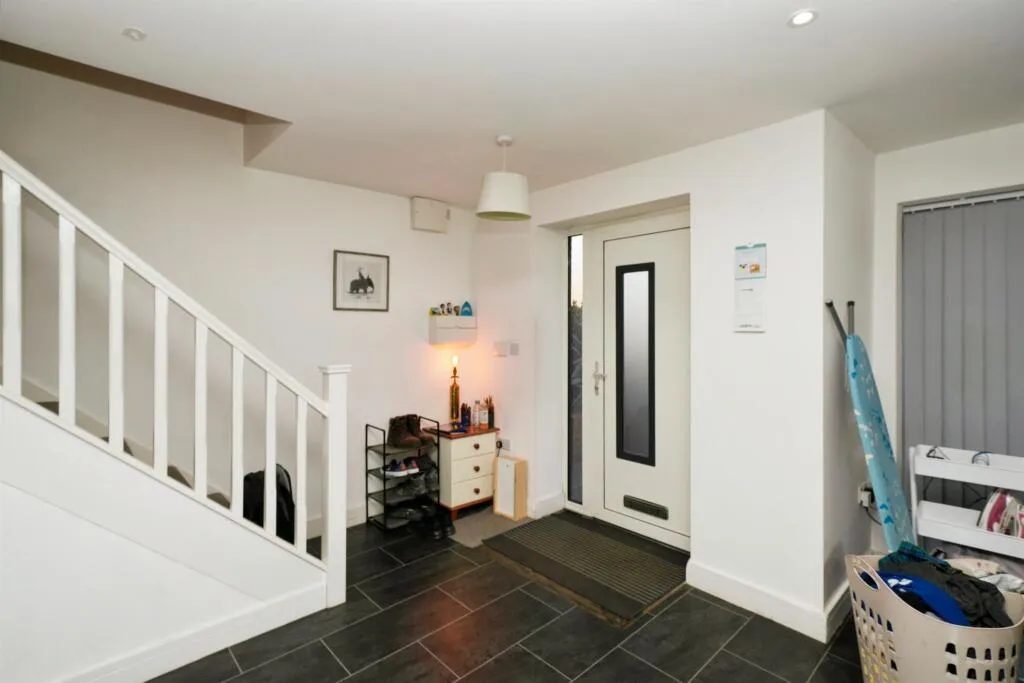 3 bed Terraced