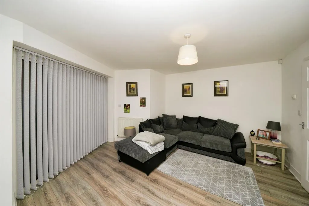3 bed Terraced