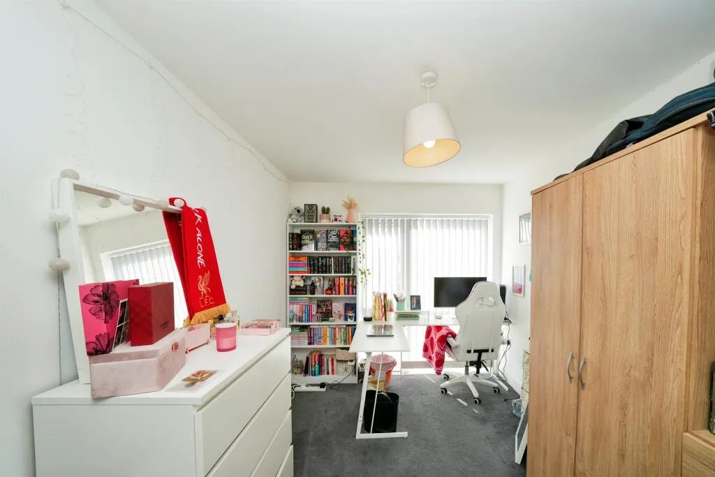 3 bed Terraced