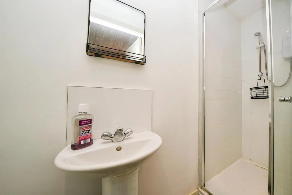 3 bed Terraced