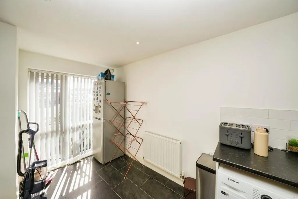 3 bed Terraced