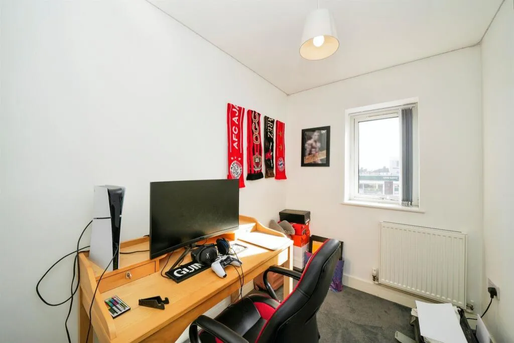 3 bed Terraced