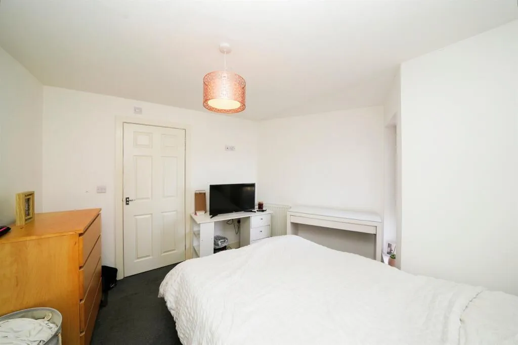 3 bed Terraced