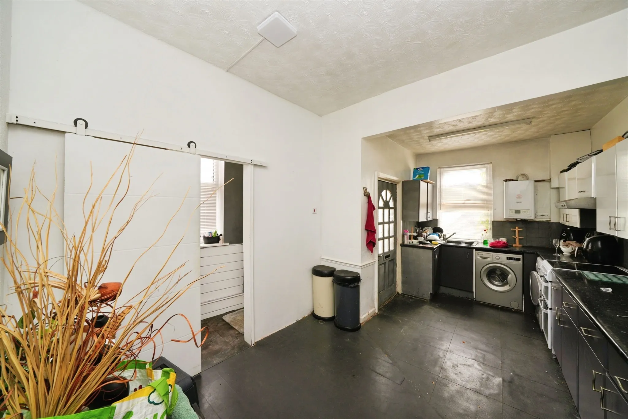 4 bed End of Terrace