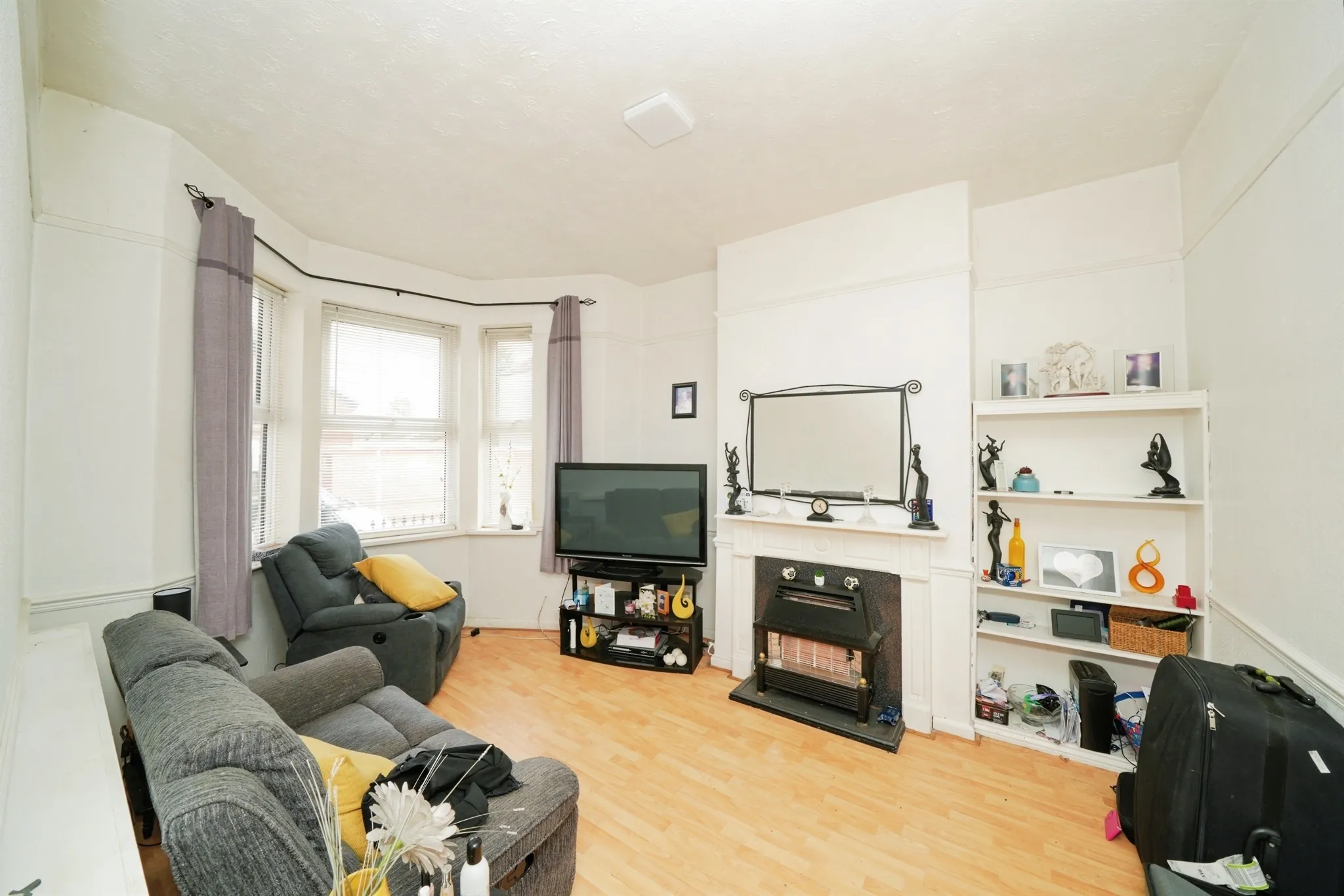 4 bed End of Terrace