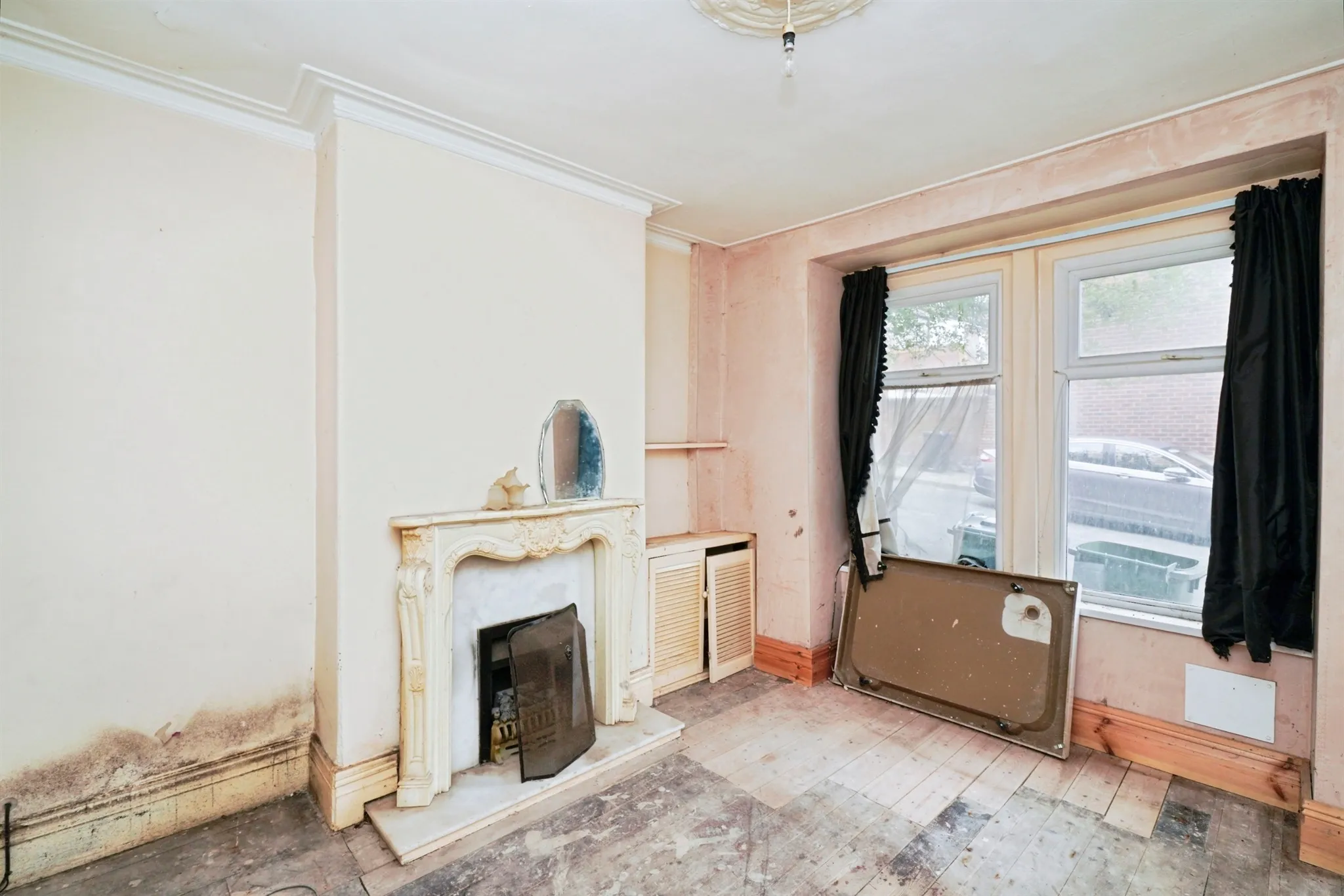 2 bed Semi-Detached