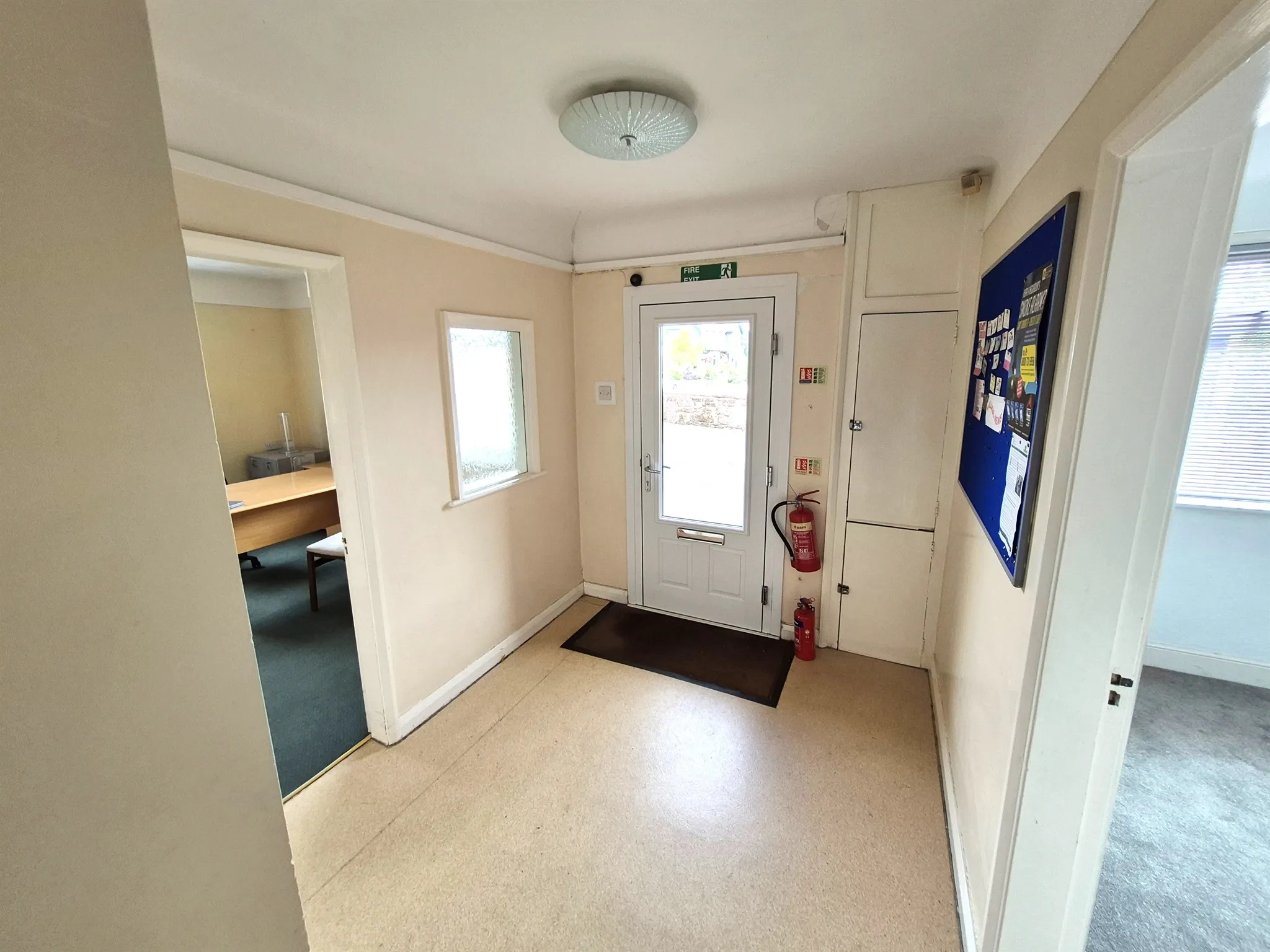 2 bed Commercial Property