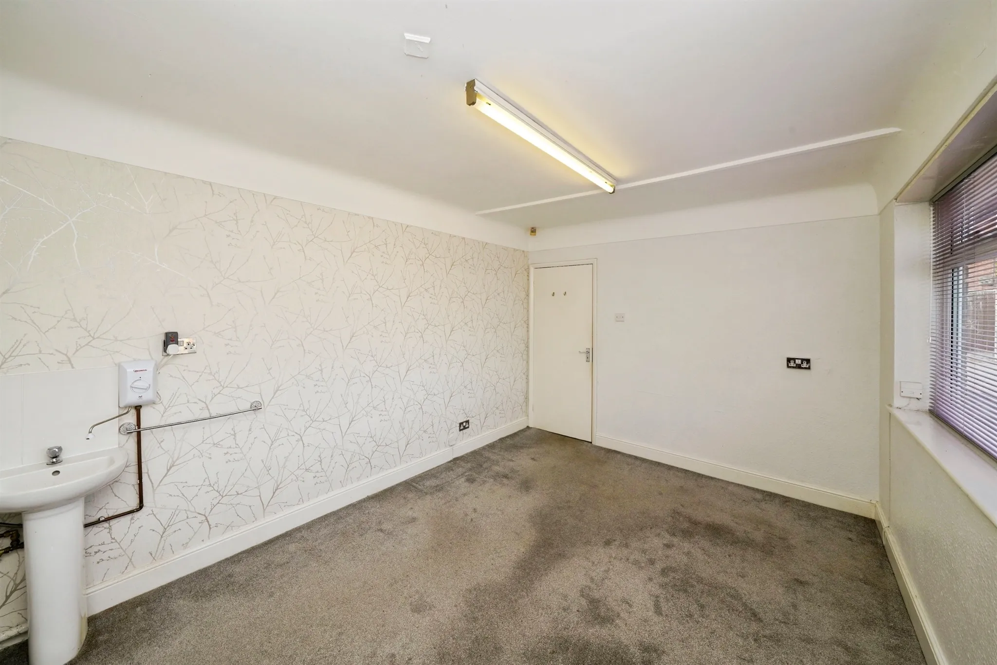 2 bed Commercial Property