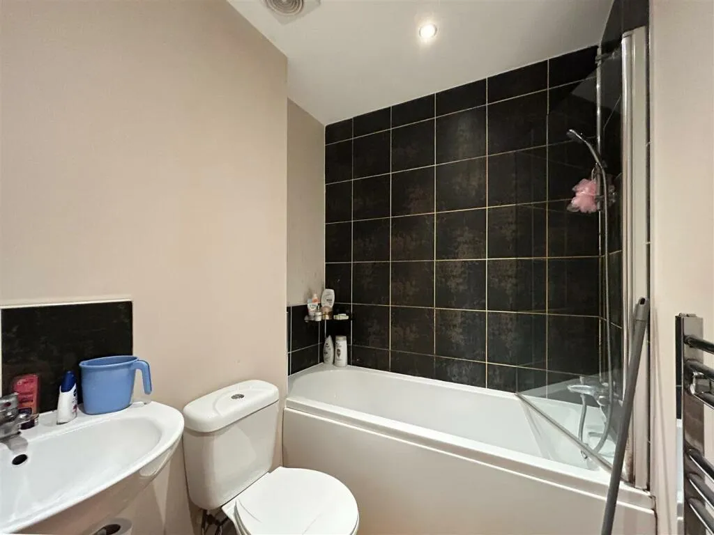 1 bed Apartment