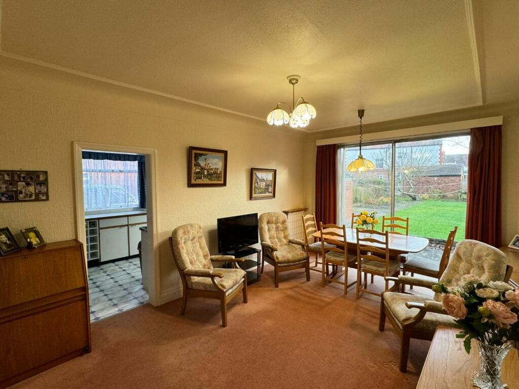 4 bed Semi-Detached