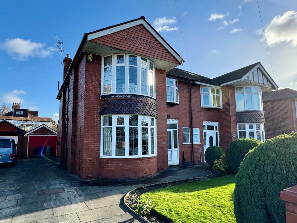 4 bed Semi-Detached