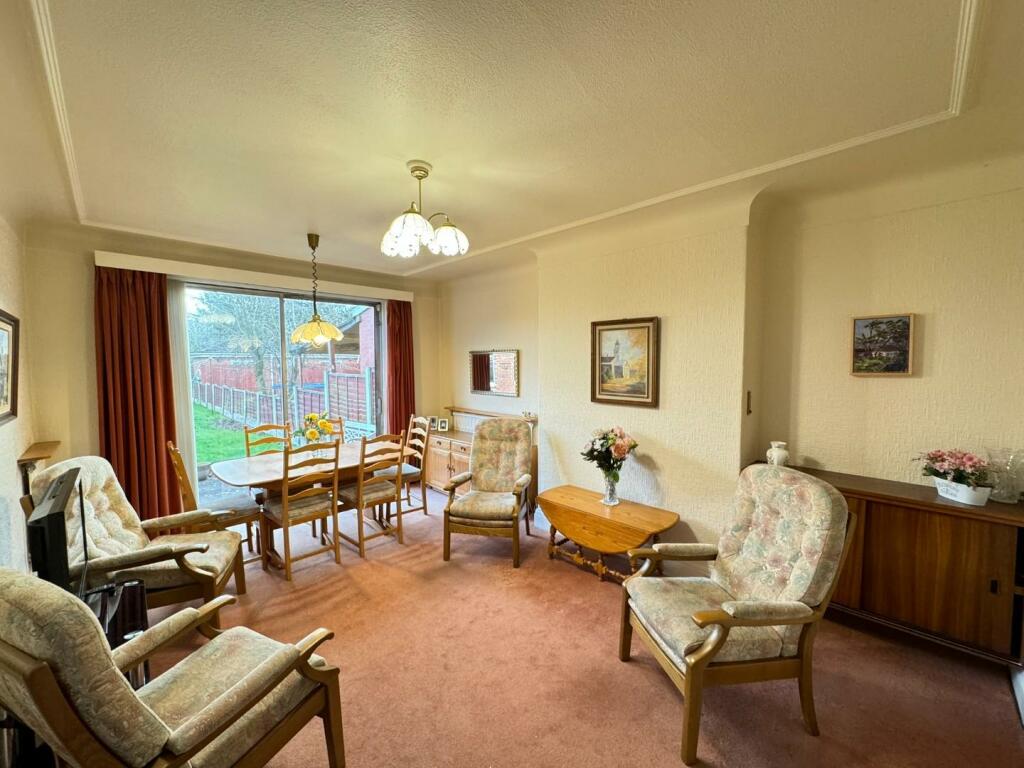 4 bed Semi-Detached