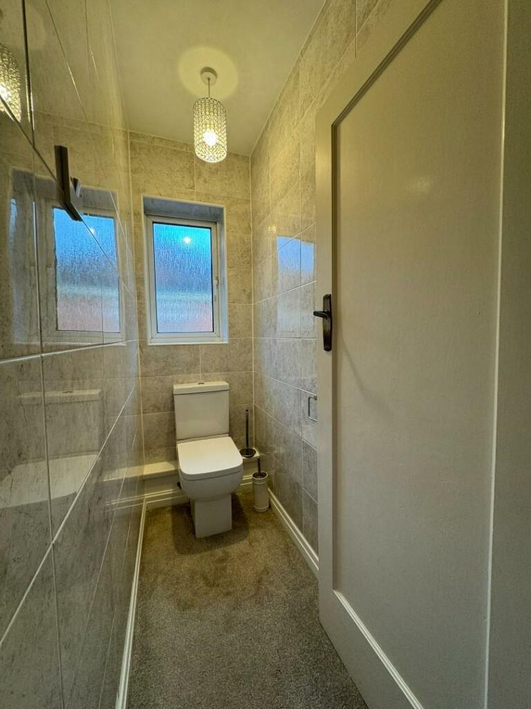 4 bed Semi-Detached