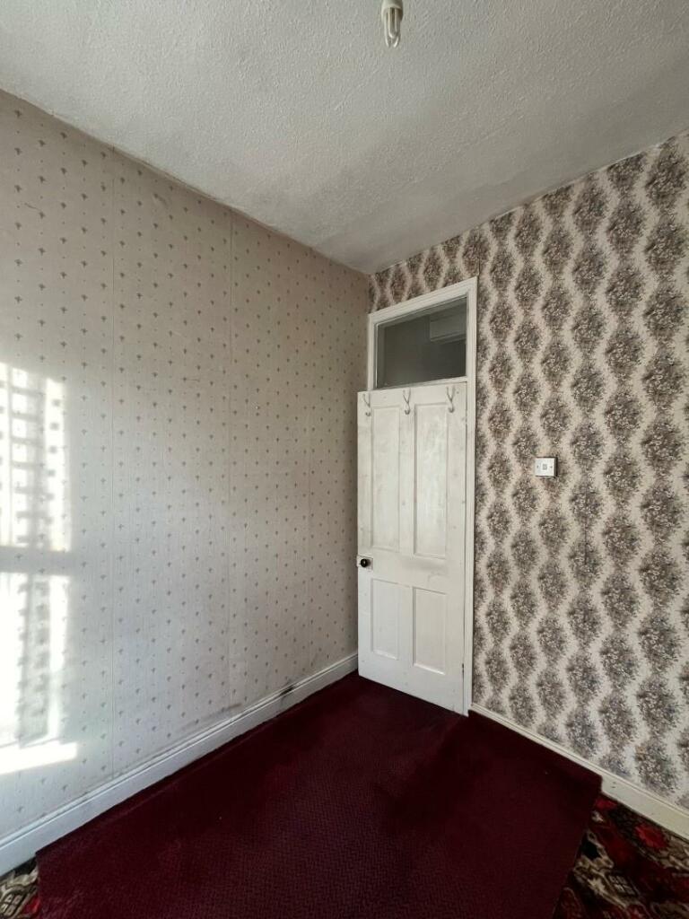 3 bed End of Terrace