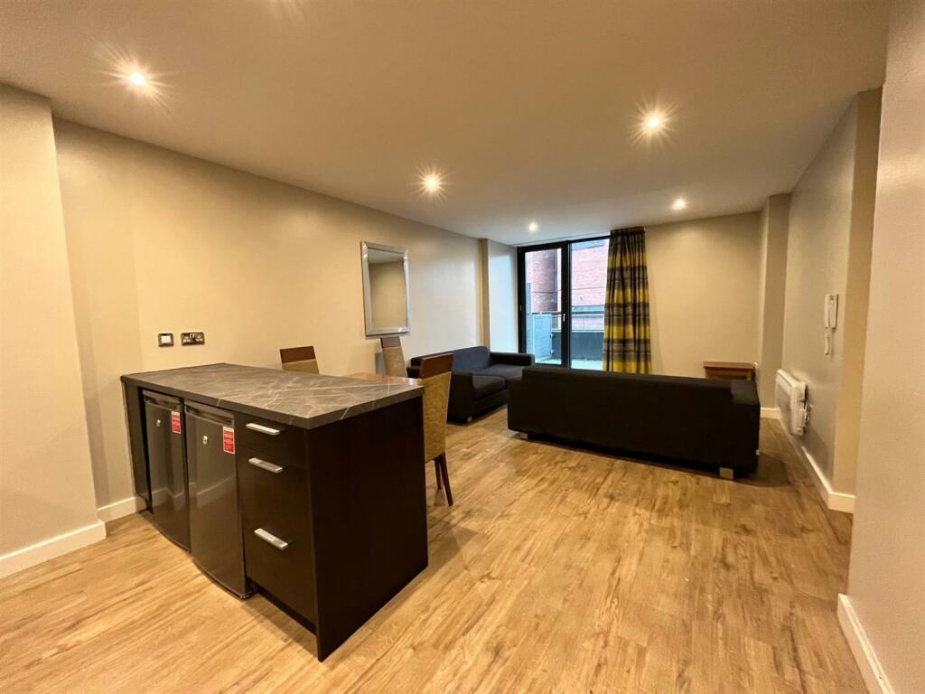 2 bed Apartment
