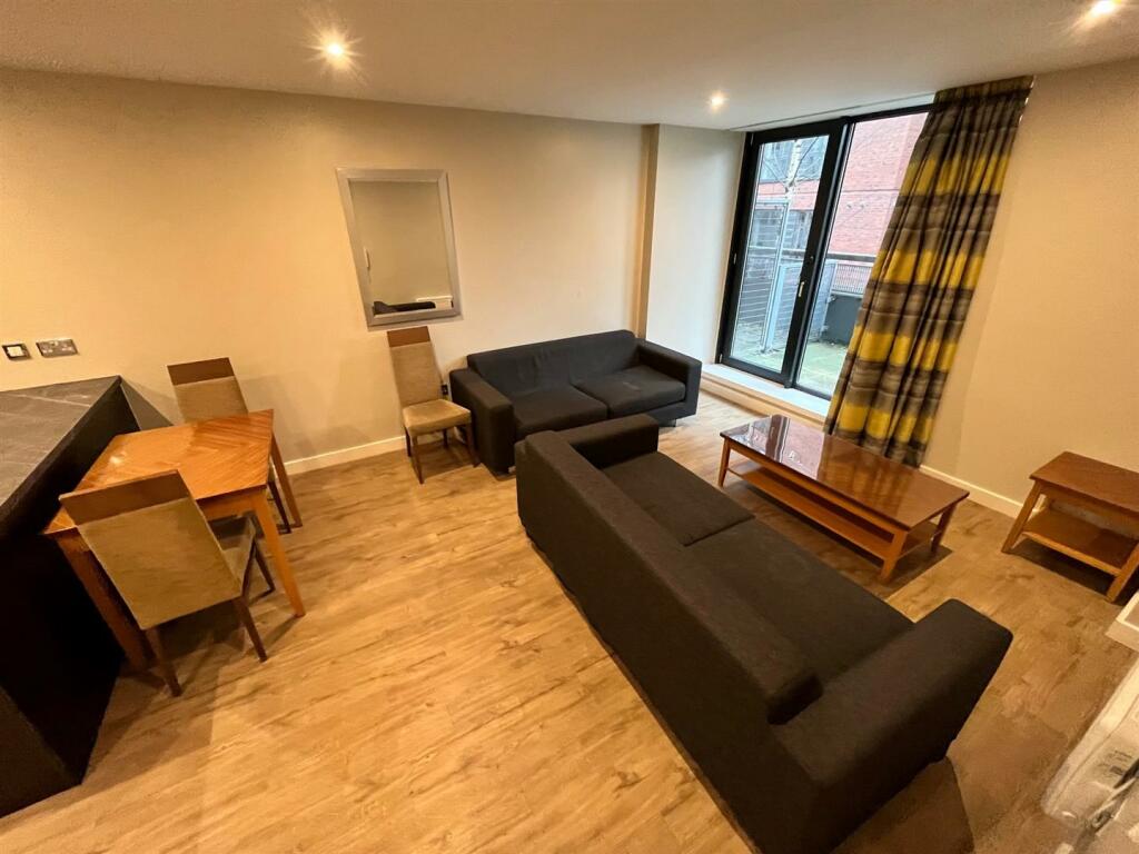 2 bed Apartment