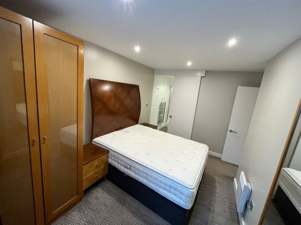 2 bed Apartment