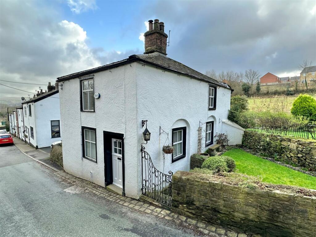 2 bed Character Property