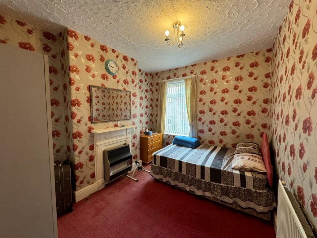 5 bed Terraced