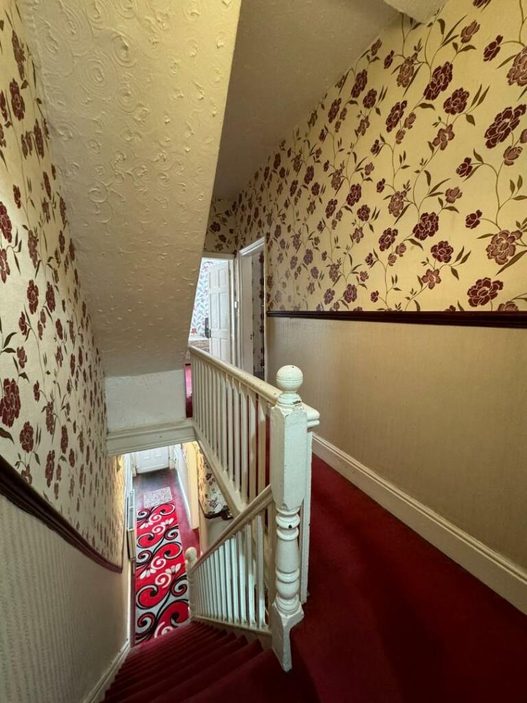 5 bed Terraced