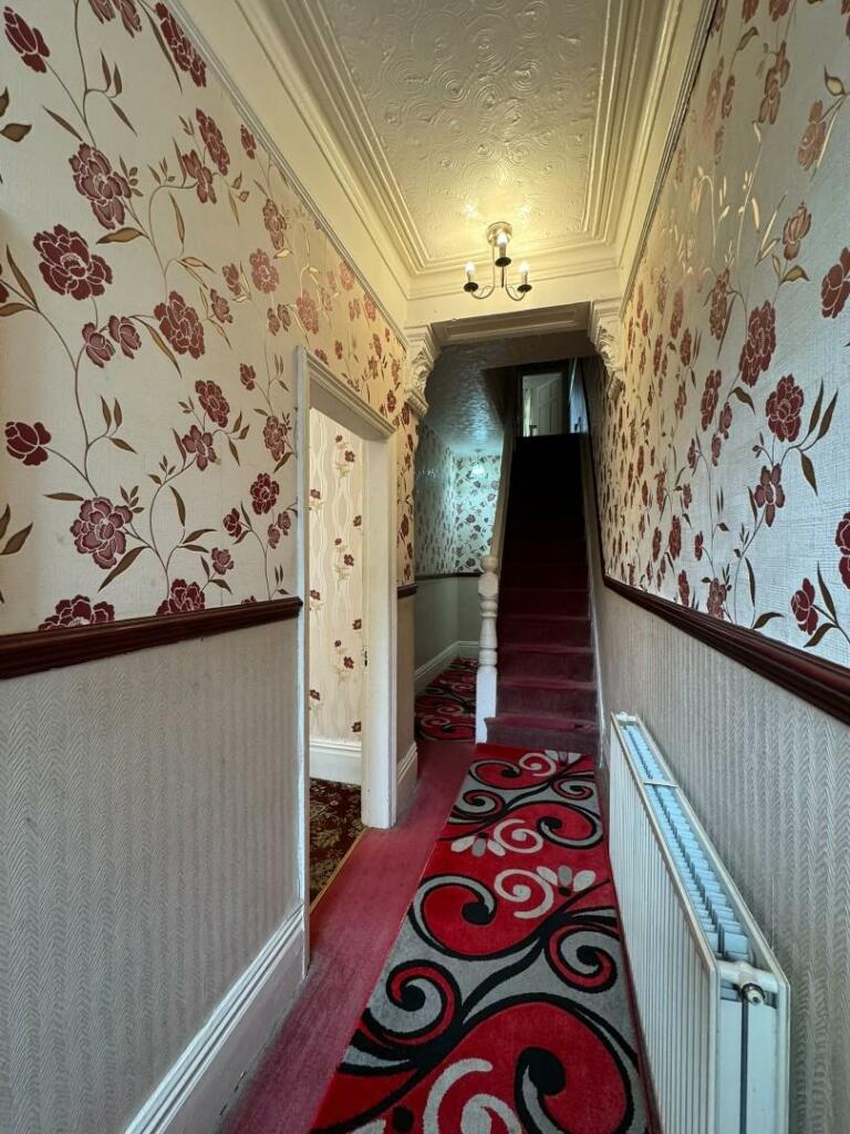 5 bed Terraced