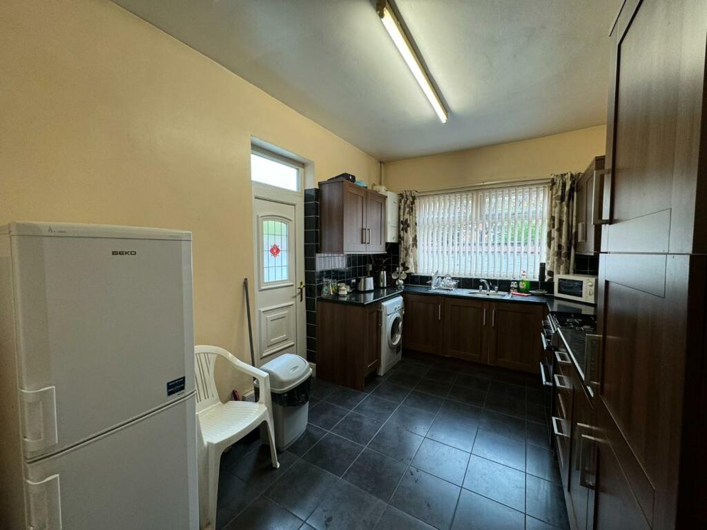 5 bed Terraced