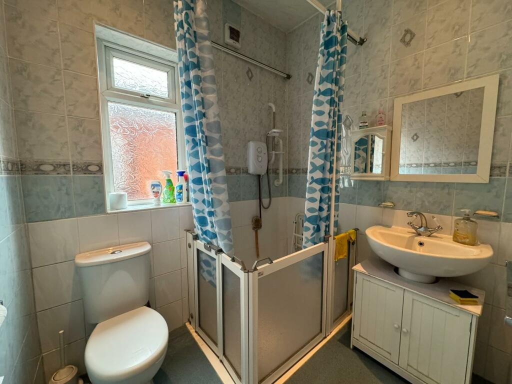 5 bed Terraced