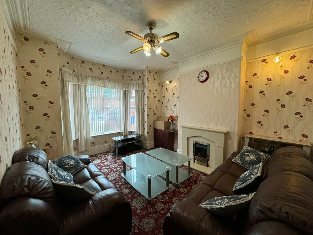 5 bed Terraced