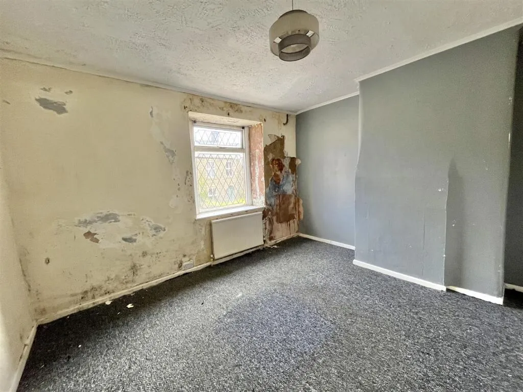 2 bed Terraced