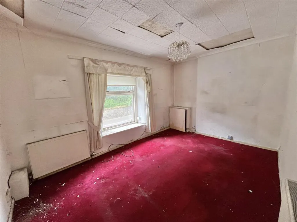 1 bed Commercial Property