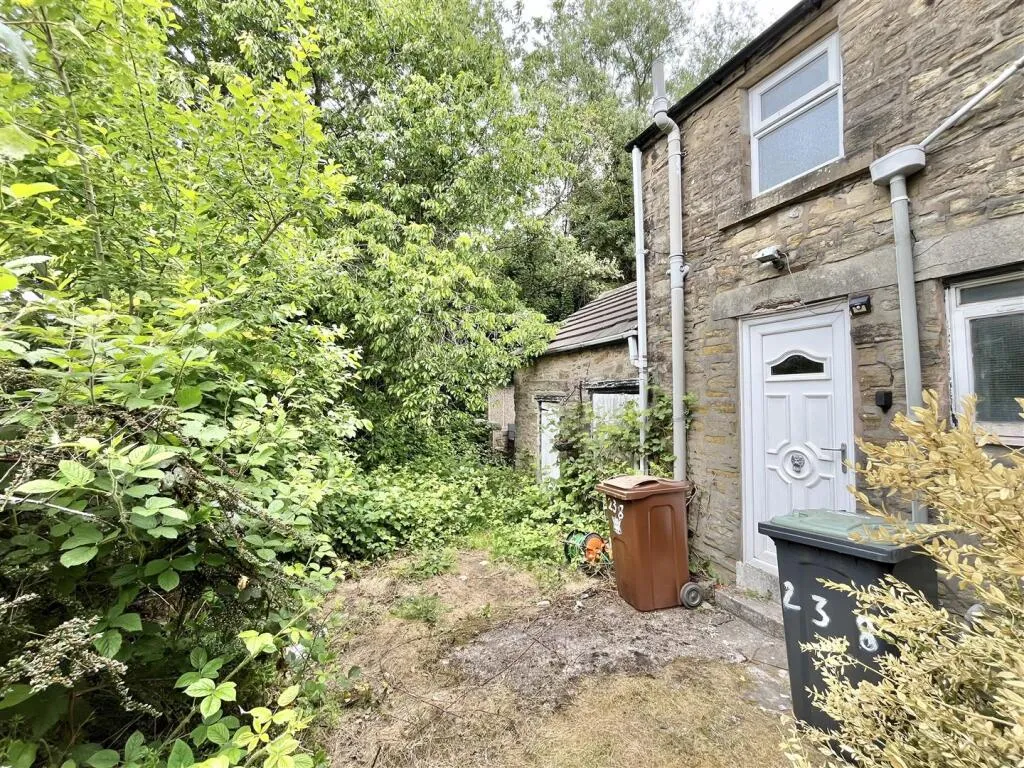 1 bed Commercial Property