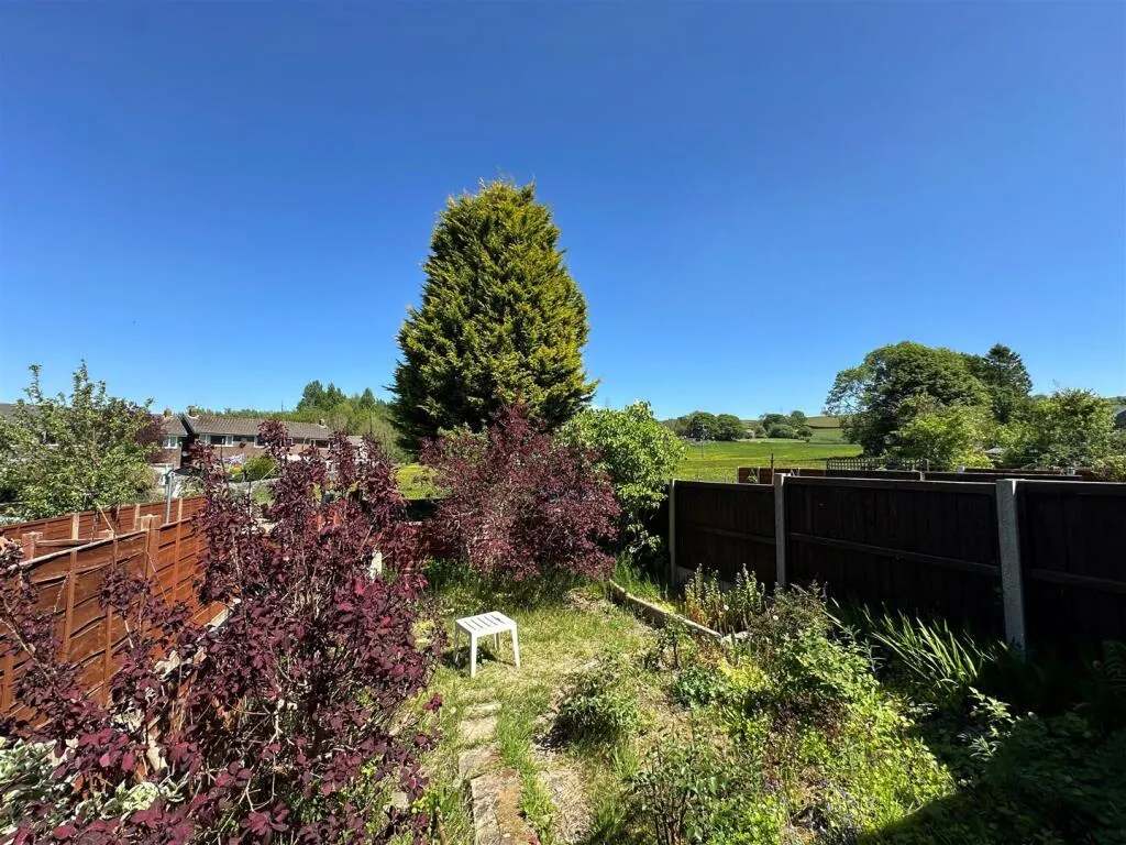 2 bed End of Terrace