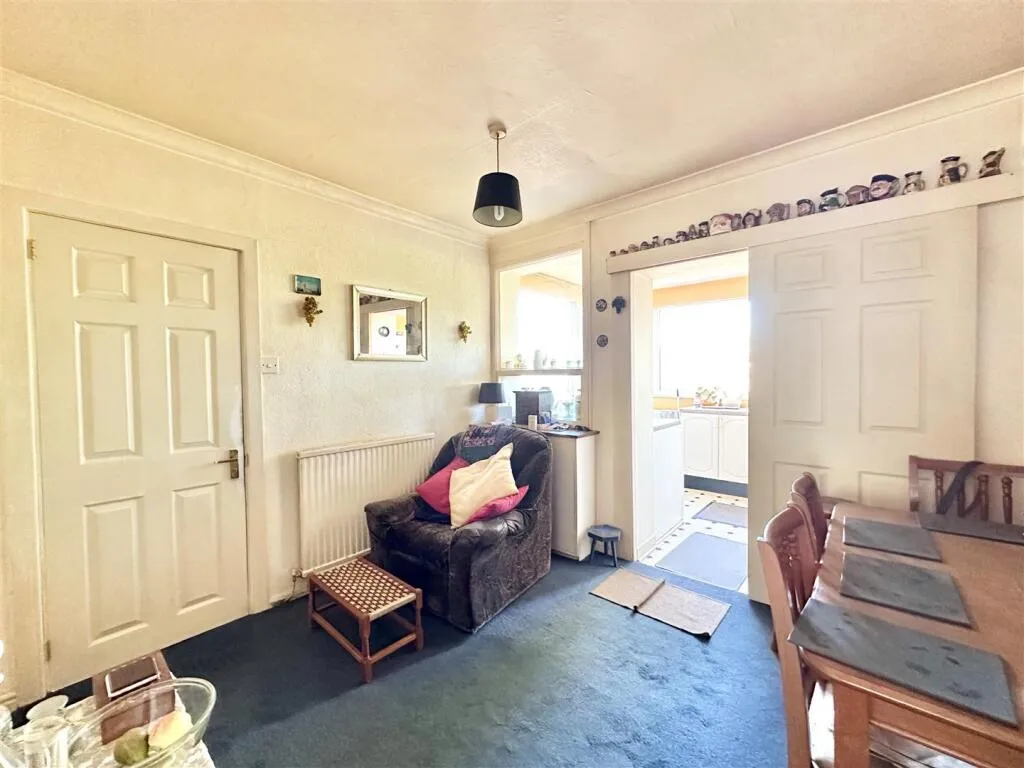 2 bed End of Terrace