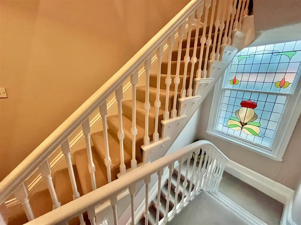 2 bed Apartment