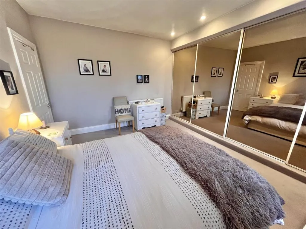 2 bed Apartment