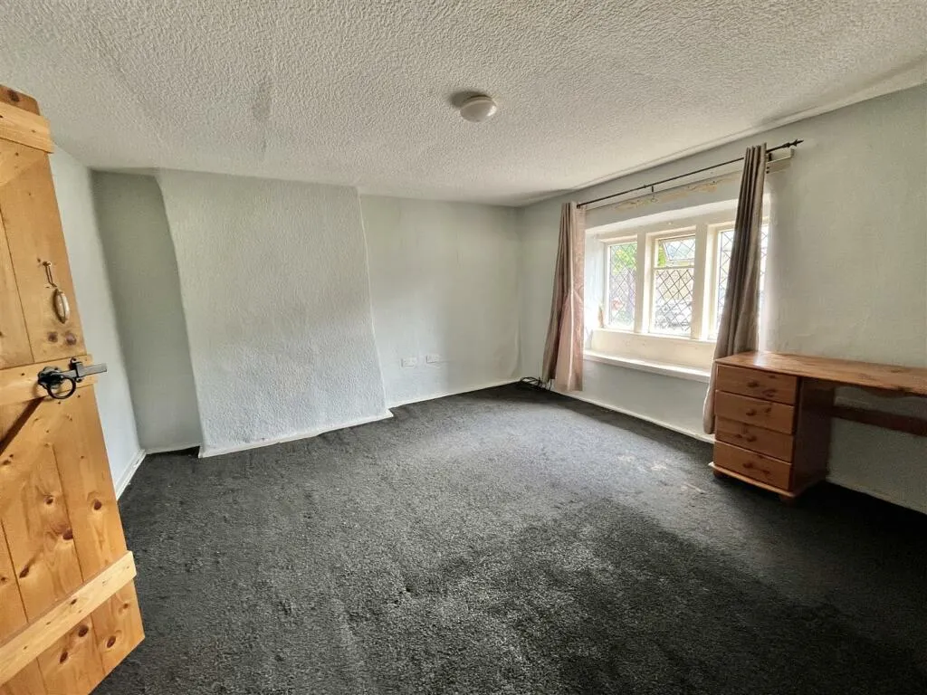 2 bed Terraced