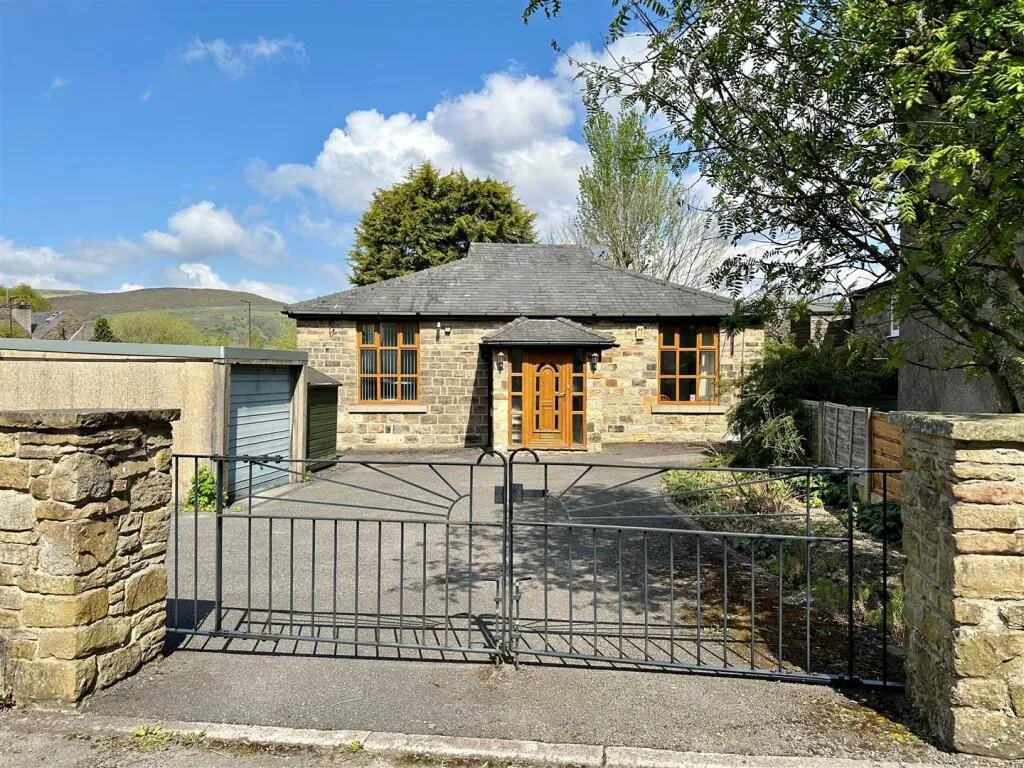 2 bed Detached Bungalow
