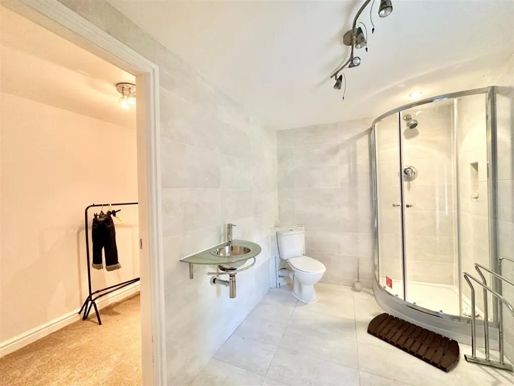 2 bed Detached Bungalow