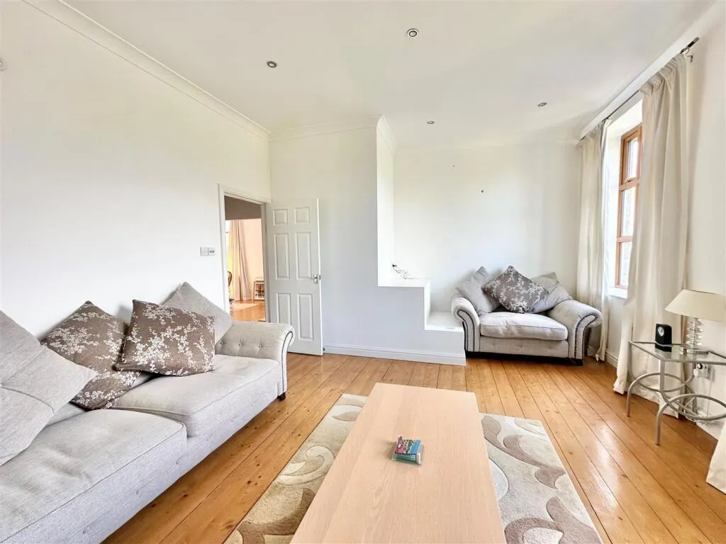 2 bed Detached Bungalow
