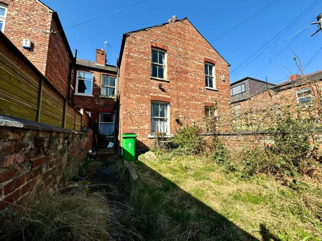 3 bed Terraced