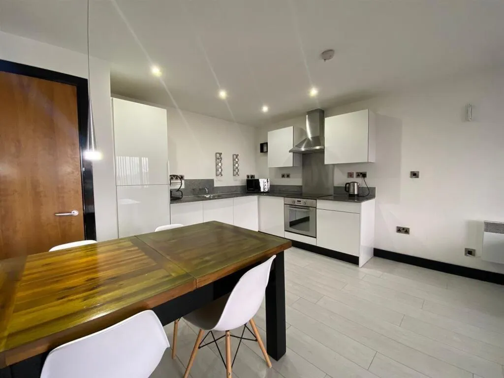 2 bed Apartment