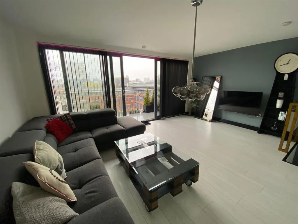2 bed Apartment