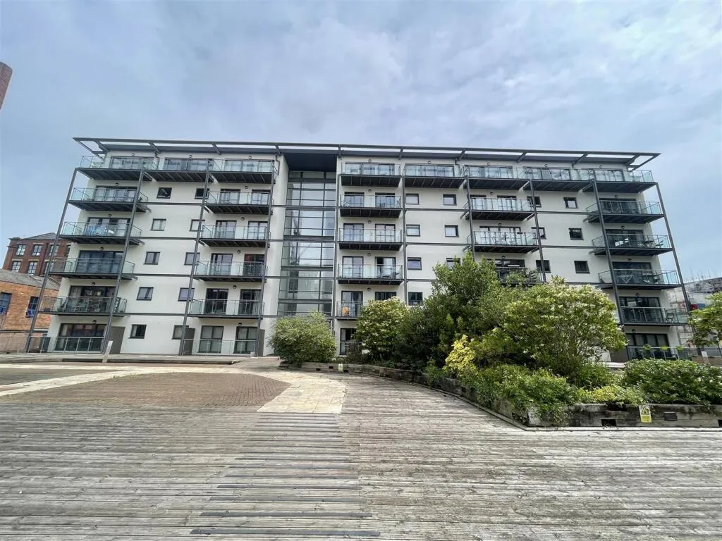 2 bed Apartment