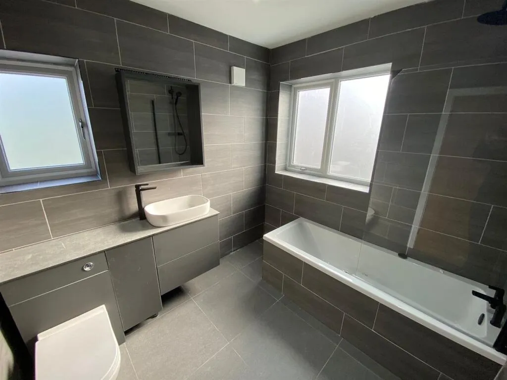 3 bed Semi-Detached