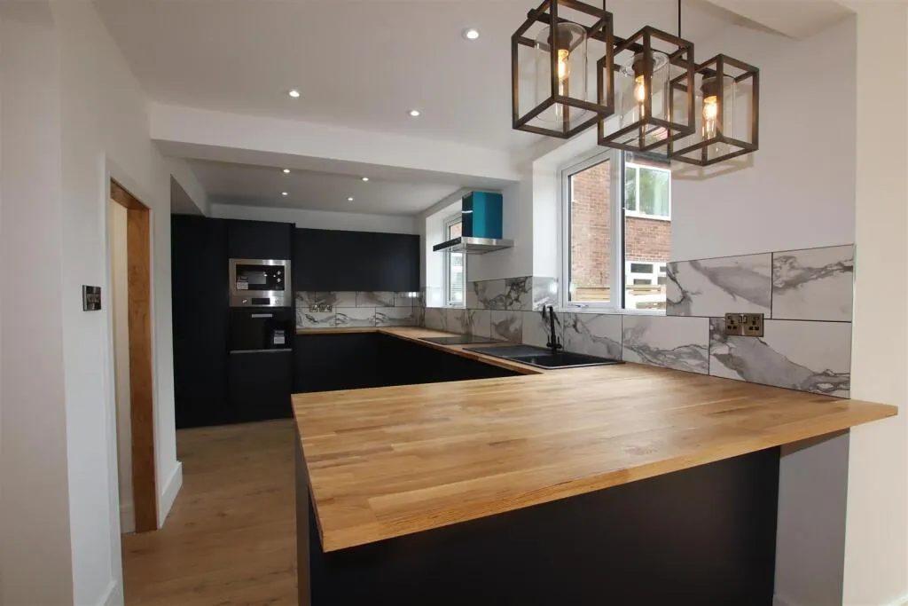 3 bed Semi-Detached