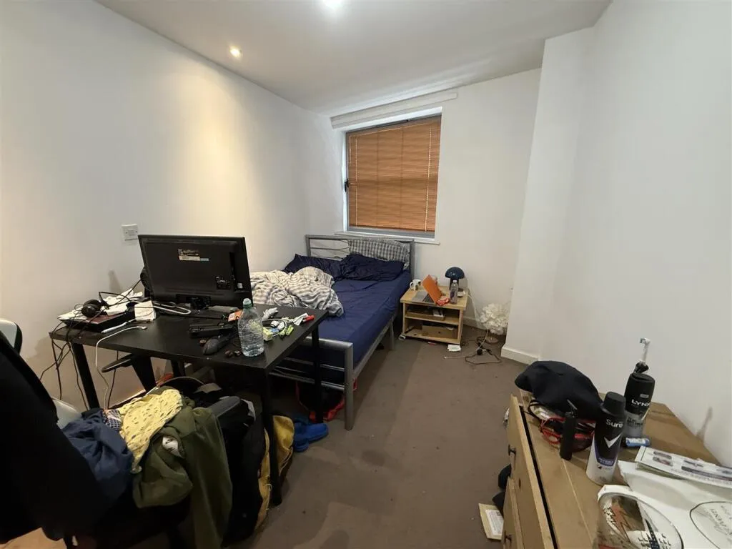 2 bed Apartment