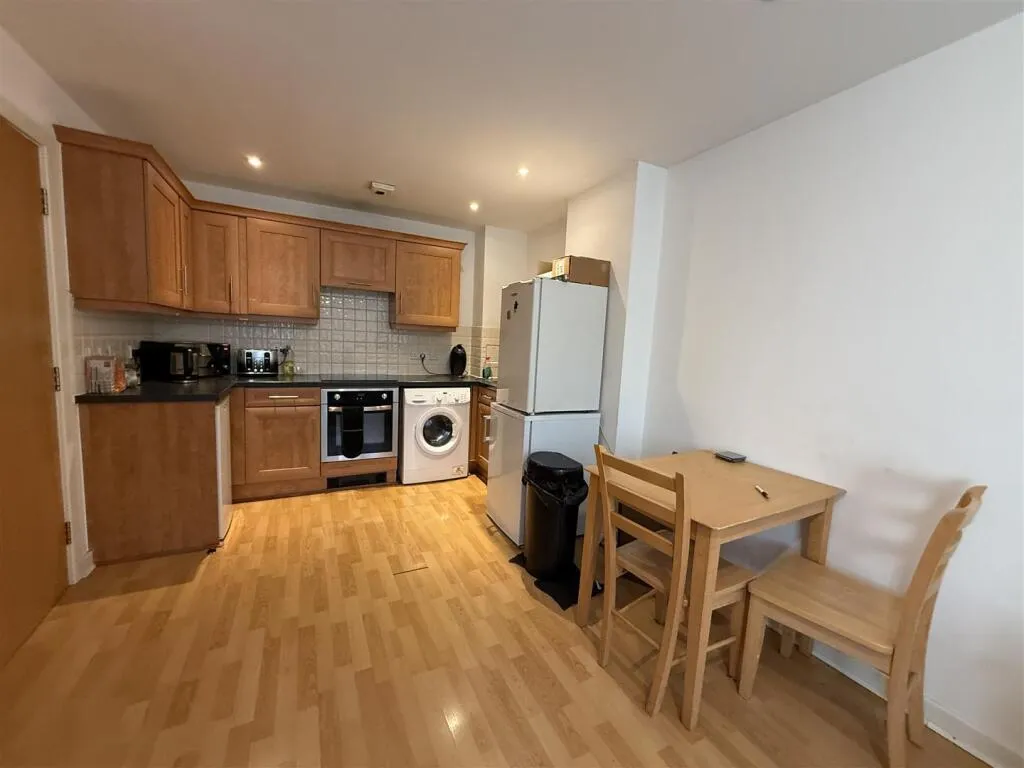 2 bed Apartment