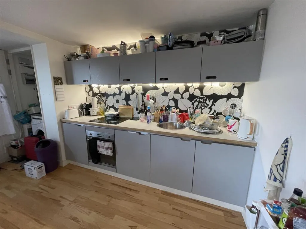 1 bed Apartment