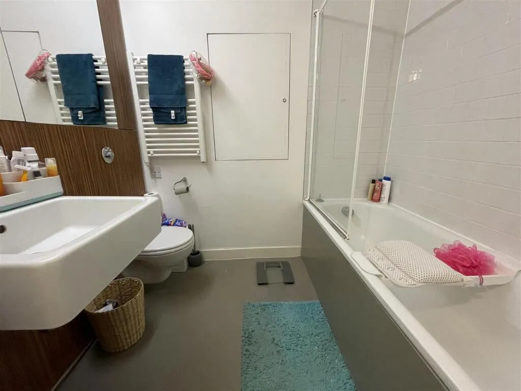 1 bed Apartment