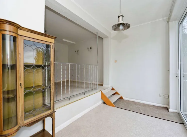 3 bed End of Terrace